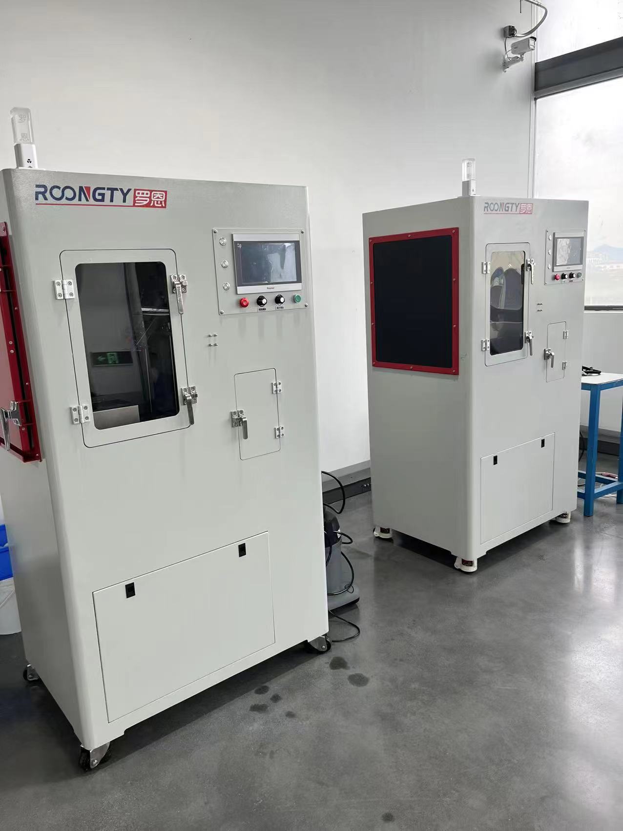 流体磨料镜面抛光设备